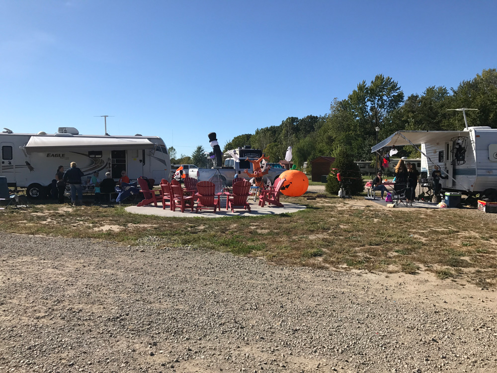 Premium Campsite Friends & Family | Yogi Bear's Jellystone Park™ Camp-Resort | South Haven, MI