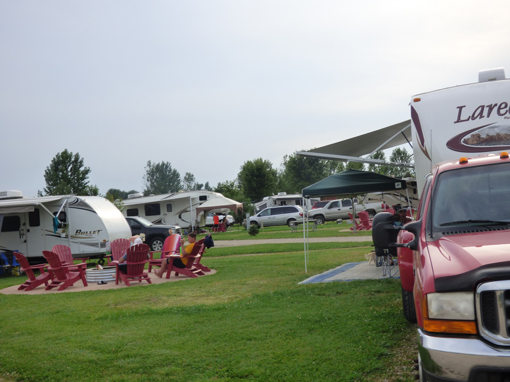 Premium Campsite Friends & Family | Yogi Bear's Jellystone Park™ Camp-Resort | South Haven, MI