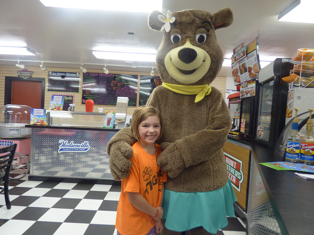 Cartoon Cafe Bear Encounter | Yogi Bear's Jellystone Park™ Camp-Resort | South Haven, MI