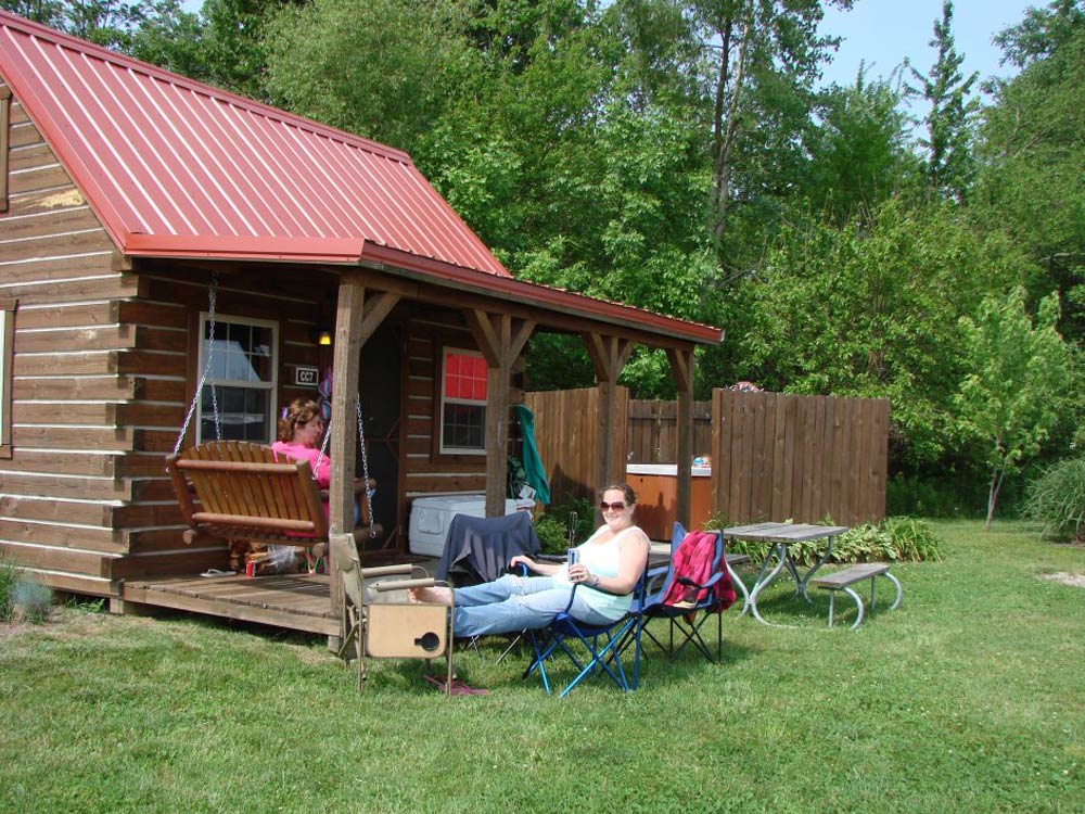 Regular Cabin with Loft and Hot Tub