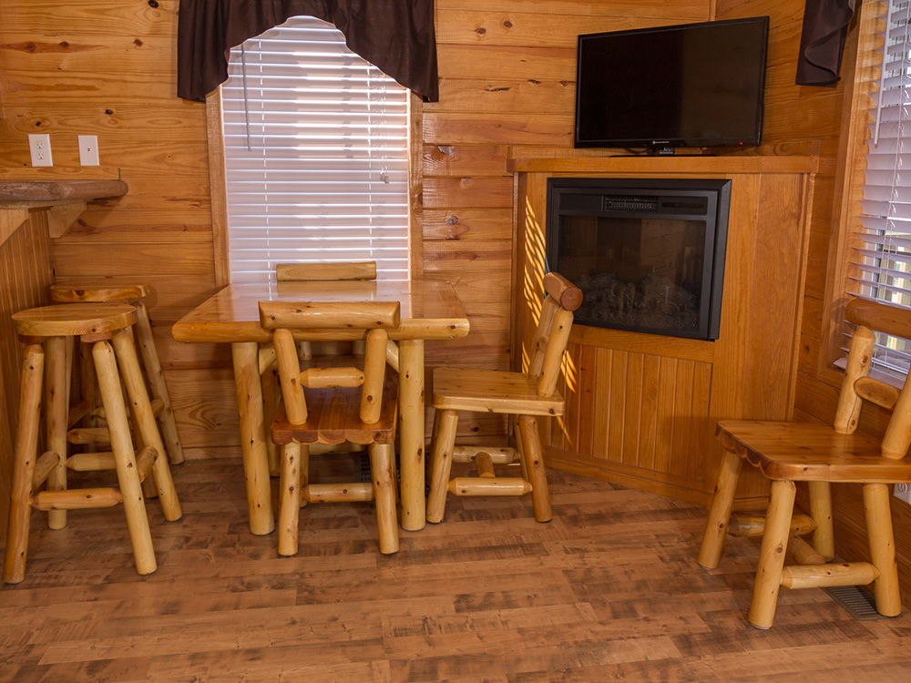 Yogi Bear Cottage | Yogi Bear's Jellystone Park™ Camp-Resort | South Haven, MI